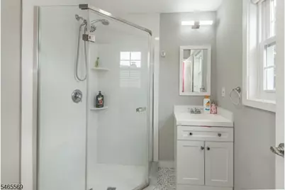 767 Hemlock Rd, Union Township, NJ 07083 - Photo 23