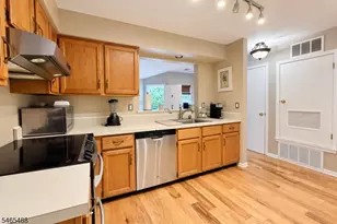 46 Morgan Ct, Bedminster Township, NJ 07921 - Photo 5