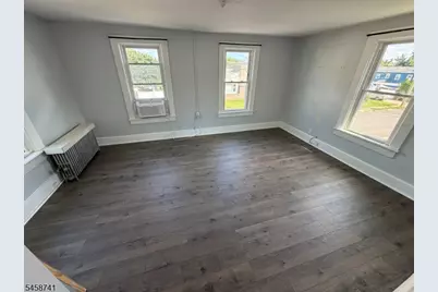 18 S 5th Ave, Manville, NJ 08835 - Photo 5
