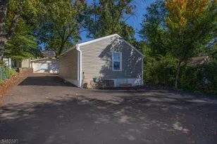 75 Hillside Ave, Hillside, NJ 07205 - Photo 5