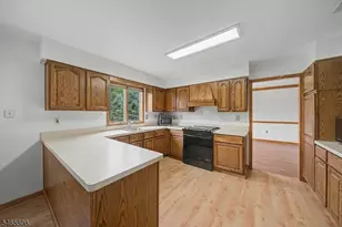 73 Pinkneyville Rd, Sparta Township, NJ 07871 - Photo 7