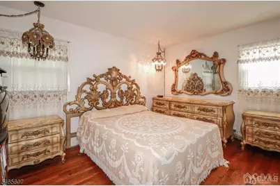3 Sarno St, Woodbridge Township, NJ 07067 - Photo 15