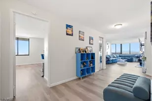 1633 Harmon Cove Tower, Secaucus, NJ 07094 - Photo 7