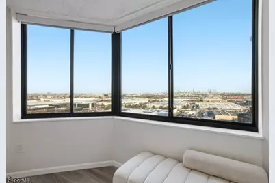 1633 Harmon Cove Tower, Secaucus, NJ 07094 - Photo 19