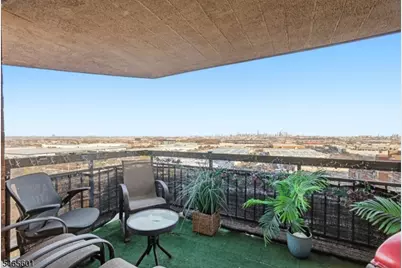 1633 Harmon Cove Tower, Secaucus, NJ 07094 - Photo 13