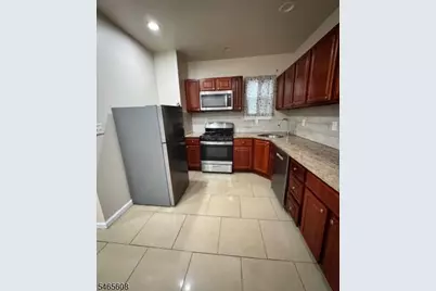 467 Hawthorne Ave, Newark, NJ 07112 - Photo 3