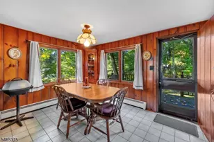 2207 Lakeside Dr W, Vernon, NJ 07422 - Photo 11