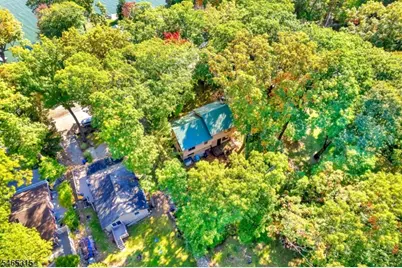 2207 Lakeside Dr W, Vernon, NJ 07422 - Photo 41