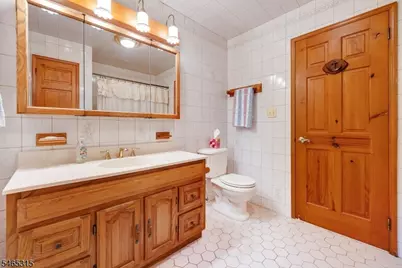 2207 Lakeside Dr W, Vernon, NJ 07422 - Photo 25