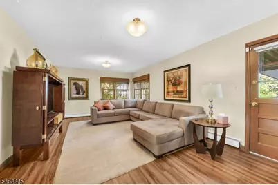 11 Oakland Ter, Fairfield, NJ 07004 - Photo 13