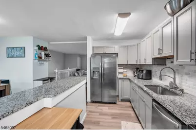 53D White Str #53D, Eatontown Boro, NJ 07724 - Photo 3