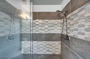 53D White Str, Eatontown Boro, NJ 07724 - Photo 17