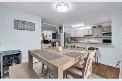 53D White Str #53D, Eatontown Boro, NJ 07724 - Photo 5