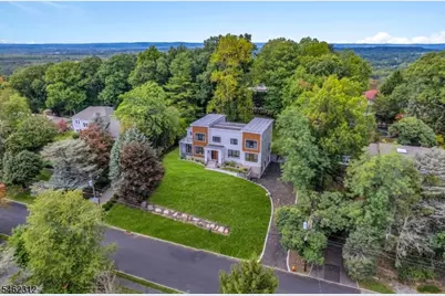 8 Fordham Rd, Livingston, NJ 07039 - Photo 3