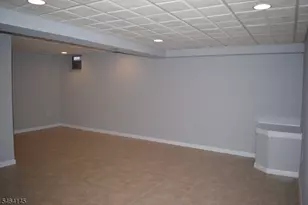121 Cardigan Ct, Parsippany, NJ 07054 - Photo 21