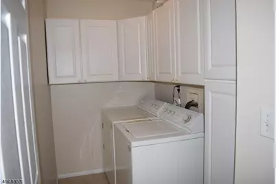 121 Cardigan Ct, Parsippany, NJ 07054 - Photo 15
