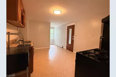 354 Ogden St, Orange, NJ 07050 - Photo 7