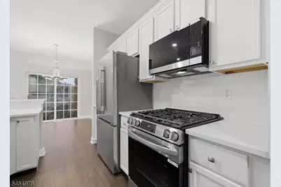 26 Gordon Cir, Parsippany, NJ 07054 - Photo 9