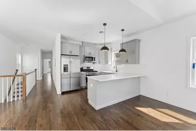 904 Bergen St #2, Newark, NJ 07112 - Photo 1