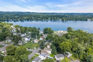 42 Deerfield Rd, Parsippany, NJ 07054 - Photo 39