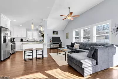 42 Deerfield Rd, Parsippany, NJ 07054 - Photo 3