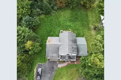 106 Holiday Ln, Montague, NJ 07827 - Photo 3
