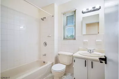 14 Wedgewood Dr #18, Verona, NJ 07044 - Photo 7