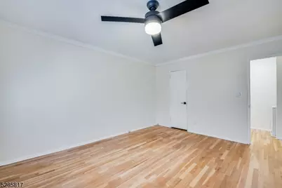 14 Wedgewood Dr #18, Verona, NJ 07044 - Photo 5