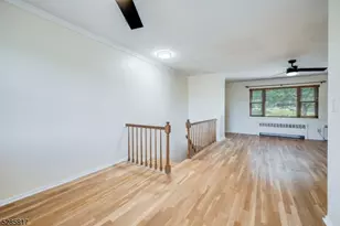 14 Wedgewood Dr, Verona, NJ 07044 - Photo 3