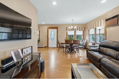 112 Jefferson Pl, Totowa, NJ 07512 - Photo 7
