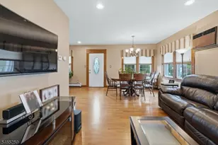 112 Jefferson Pl, Totowa, NJ 07512 - Photo 7