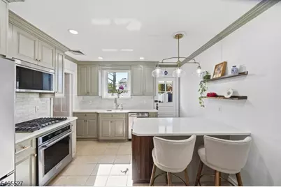 2766 Larchmont Rd, Union Township, NJ 07083 - Photo 9