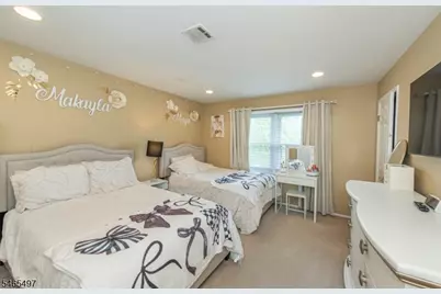 178 Webster Dr, Wayne, NJ 07470 - Photo 27