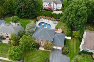 178 Webster Dr, Wayne, NJ 07470 - Photo 3