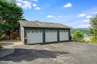 10 Highview Rd, Sparta Township, NJ 07871 - Photo 3