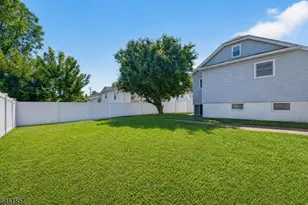 11 S 5th Ave, Manville, NJ 08835 - Photo 19