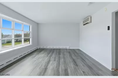 107 Crosby Ave, Totowa, NJ 07512 - Photo 5
