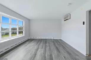 107 Crosby Ave, Totowa, NJ 07512 - Photo 5