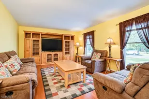 154 Dutton St, Franklin Township, NJ 08873 - Photo 5