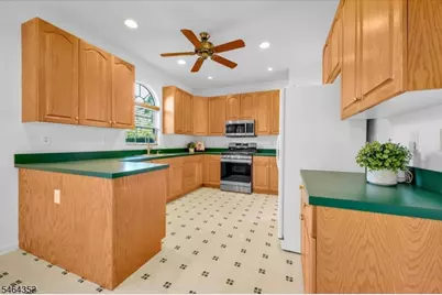 21 Reinhart Way, Bridgewater, NJ 08807 - Photo 13