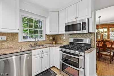 40 Brook Ter, Wayne, NJ 07470 - Photo 17