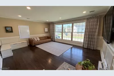 92 Bradford Ave, Little Falls Township, NJ 07424 - Photo 3