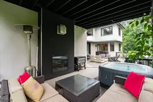 25 Oakwood Dr, New Providence, NJ 07974 - Photo 11