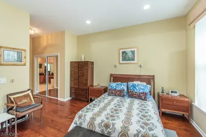 1313 Four Seasons Dr, Wayne, NJ 07470 - Photo 13