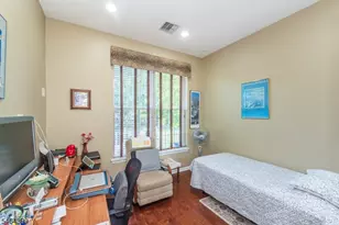 1313 4 Seasons Dr, Wayne, NJ 07470 - Photo 17