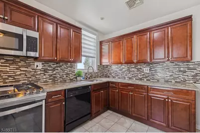 33 Adelaide St, Belleville, NJ 07109 - Photo 11
