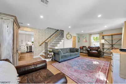 644 Golf Ter, Union Township, NJ 07083 - Photo 5