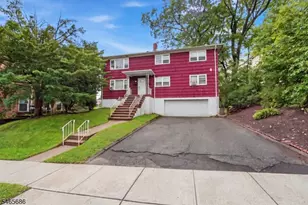 15 Monroe Pl, Montclair, NJ 07042 - Photo 1
