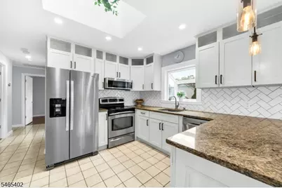 9 Shetland Dr, Clark Township, NJ 07066 - Photo 7