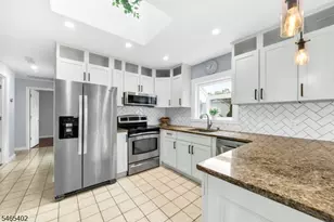 9 Shetland Dr, Clark Township, NJ 07066 - Photo 7